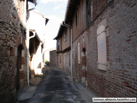 Le village de Castelnau de Lévis